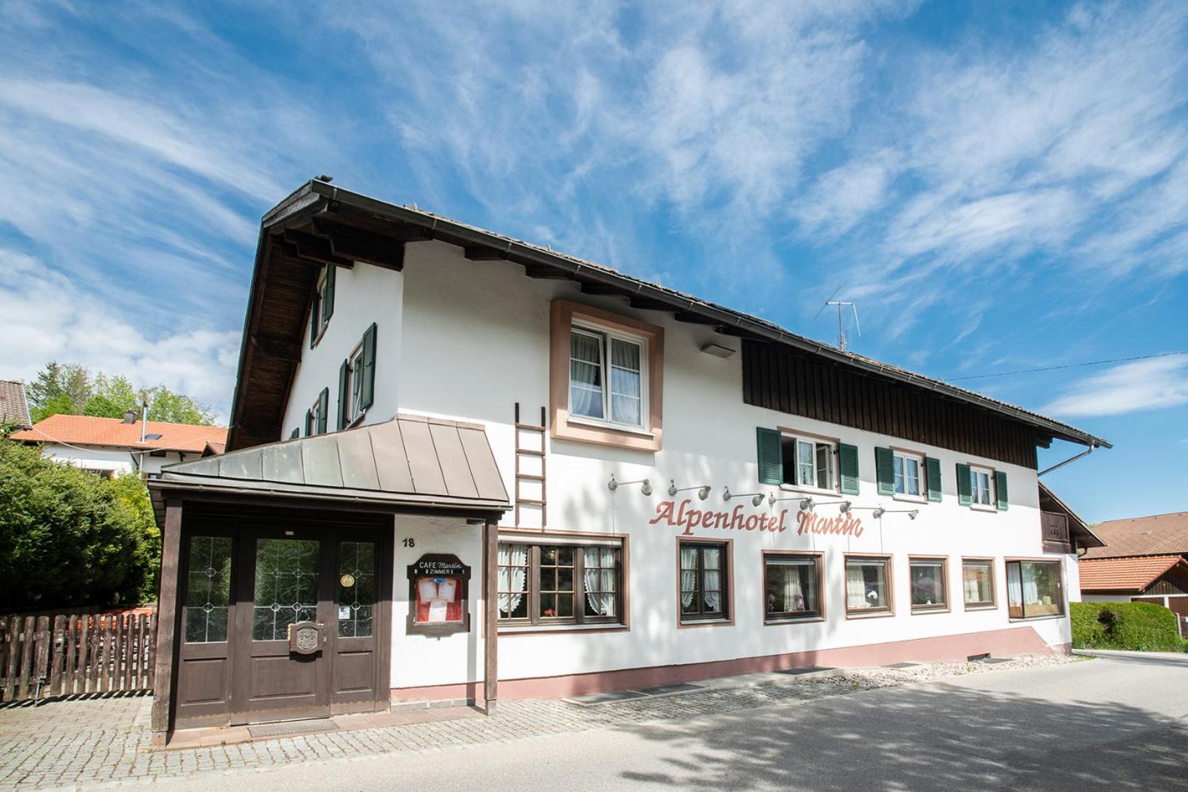 Alpen Hotel Martin 内森尔旺 外观 照片