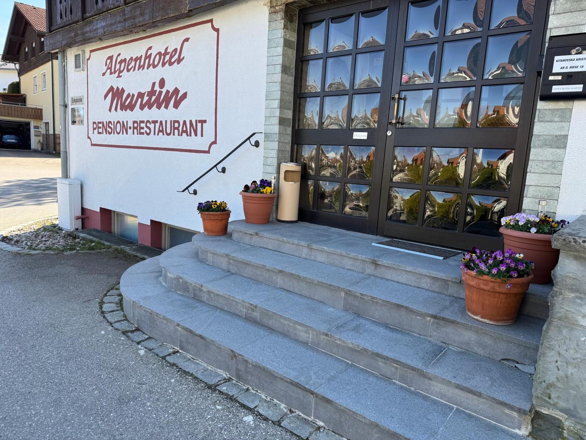 Alpen Hotel Martin 内森尔旺 外观 照片
